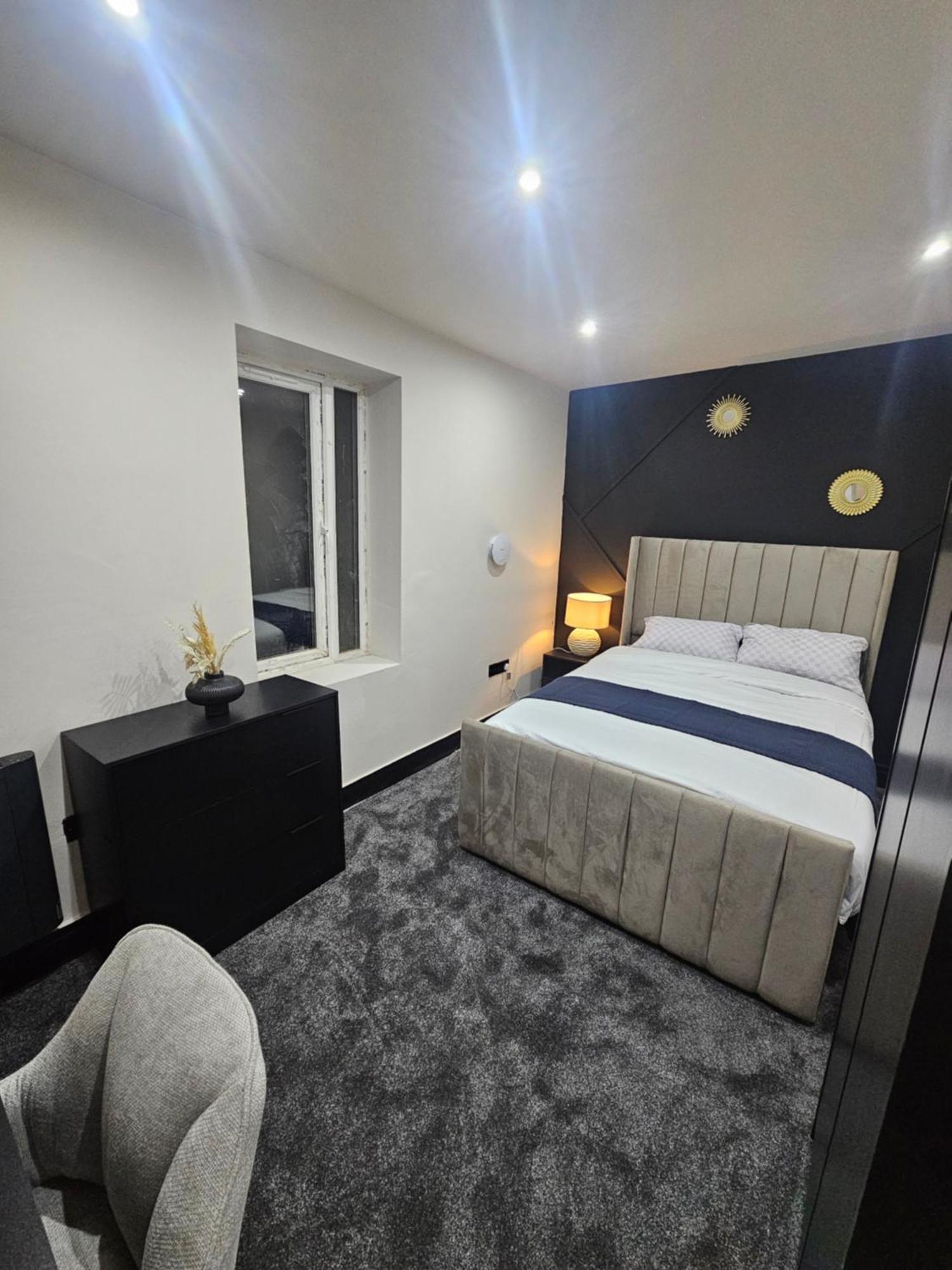 Springwood Villa 허더즈필드 외부 사진